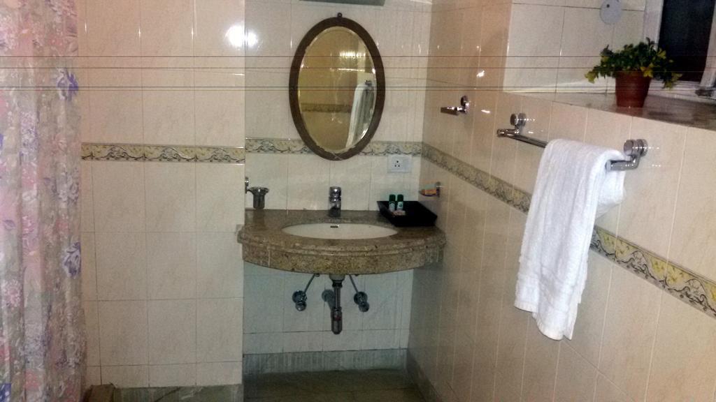 The Amber Vermont Estate Apartment Mussoorie Room photo